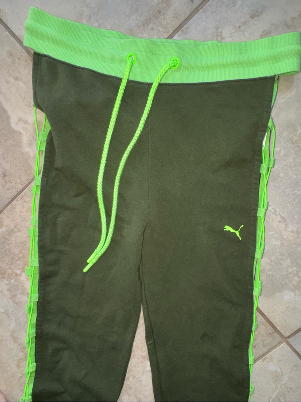 Fenty x Puma Rihanna Lace-Up Joggers Olive Neon S - Picture 3 of 12